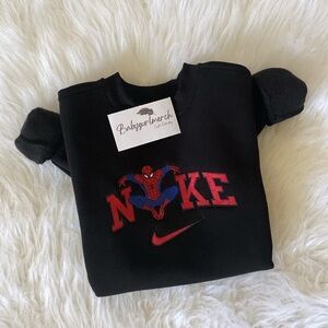 Spidy 🕸️🕷️Sweater